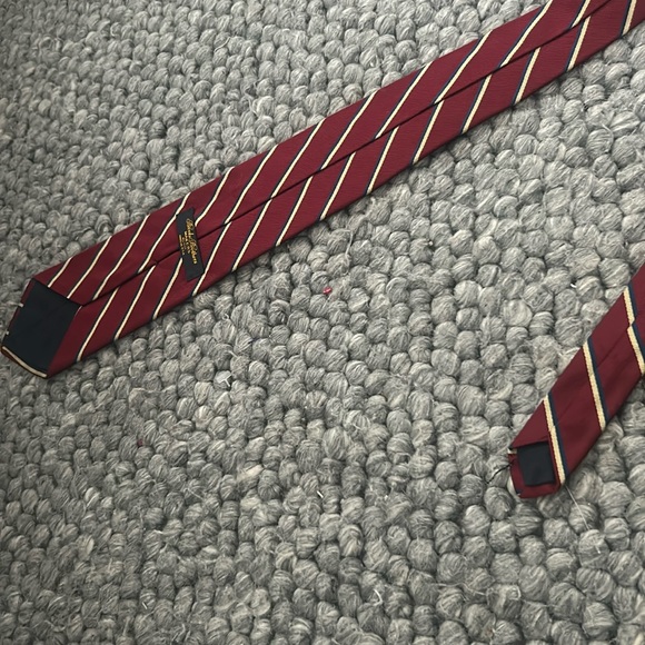 Brooks Brothers Blue Red Striped Printed Tie - Picture 3 of 4